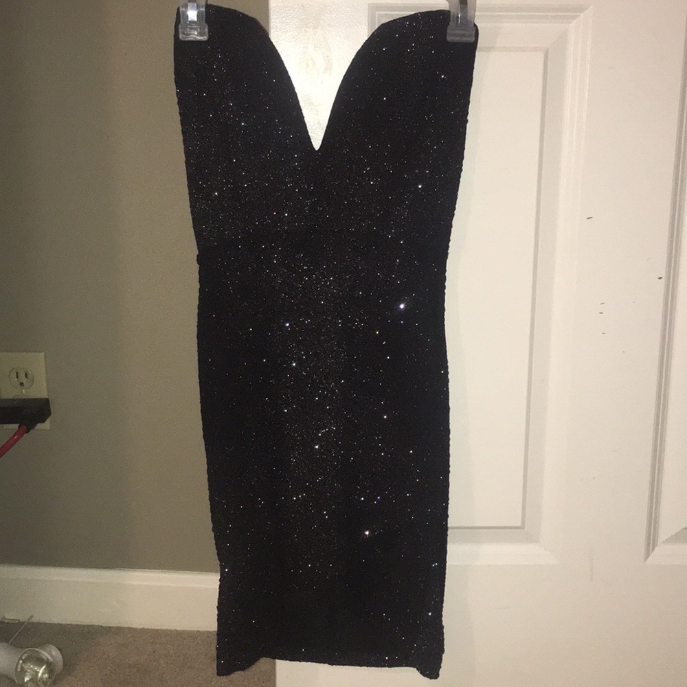 Sparkles everywhere, worn once to a homecoming